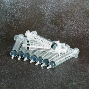 Műanyag fecskendő - gumidugós, 10 ml, 10 darabos csomag
