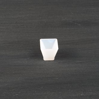 Szilikon öntőforma - piramis, 2 cm